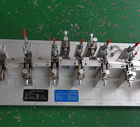 Grille strip CF